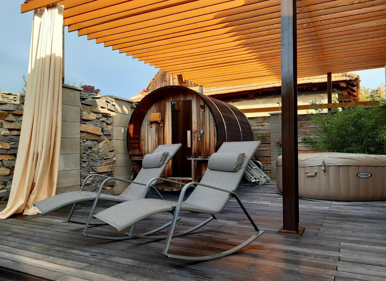 Vigeo Lounge B&B Coffee Bojnice Esterno foto